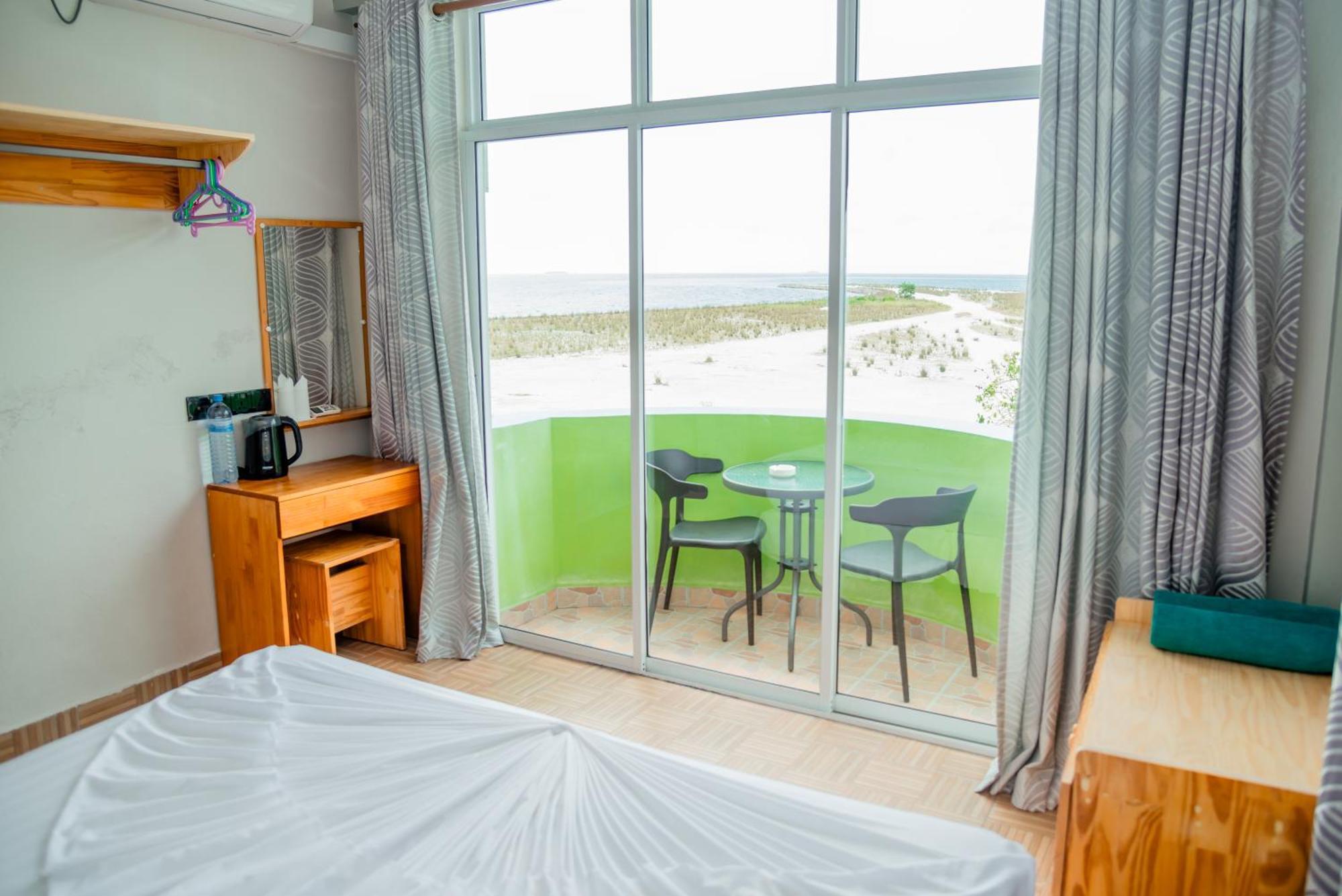 Hus på 320 m² i Södra Malé atoll, med 11 sovrum och 12 badrum  Guraidhoo  Exteriör bild